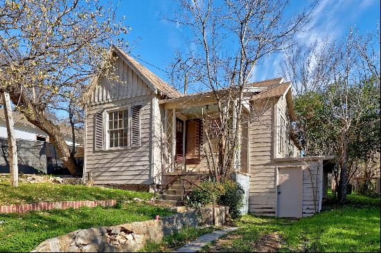 801 Oakland Avenue, Austin, TX 78703