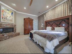 Move-in ready elegant home in Rancho Mirage