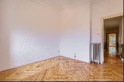 Exquisite floor to renovate next to Retiro Park