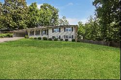 Beautifully Updated Ranch-Style Home in Decatur