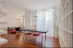 Large furnished apartment in the heart of Milan