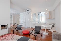 Large furnished apartment in the heart of Milan