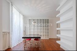 Large furnished apartment in the heart of Milan