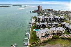 MARCO ISLAND - WATERS EDGE CONDO