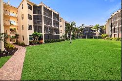 MARCO ISLAND - WATERS EDGE CONDO