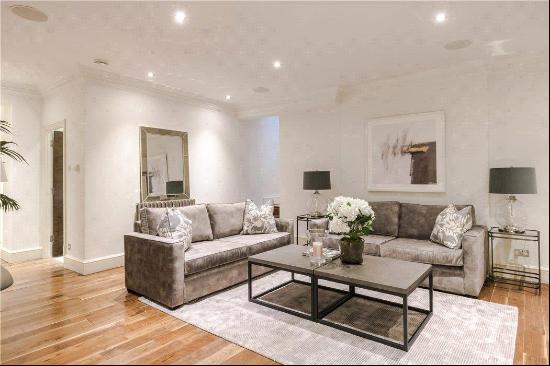 A contemporary three bedroom garden flat in Hampstead, NW3