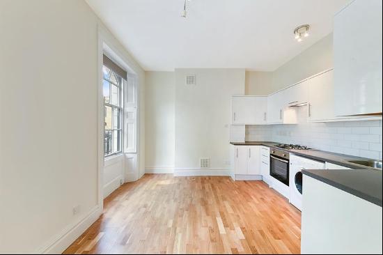 A beautiful one bedroom apartment on Trinity Church Square.