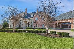 Exquisite French Estate in Colleyville