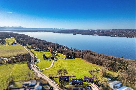 Neubau: Großzugiges Eckhaus in idyllischer Lage am Starnberger See