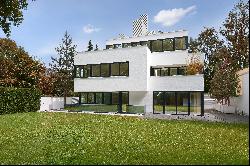 Stylish villa half in the immediate vicinity of the Isar