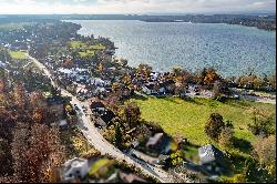 Five minutes' walk to Lake Wörth: two plots with planning permission for one residential 