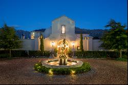 Elegance and grandeur in the Franschhoek Valley