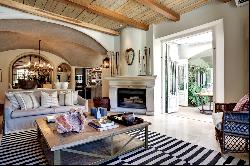 Elegance and grandeur in the Franschhoek Valley