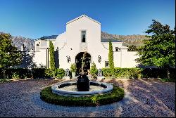 Elegance and grandeur in the Franschhoek Valley