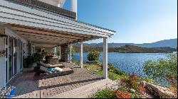 Breath-taking lake front home with fabulous far reaching views