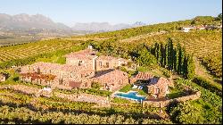 TUSCAN INSPIRED VILLA GUESTHOUSE WITH WINE CELLAR AND INCREDIBLE VIEWS