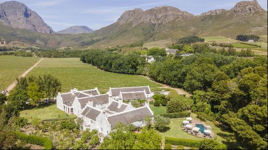 EXCLUSIVE WINE ESTATE IN BREATHTAKING LOCATION