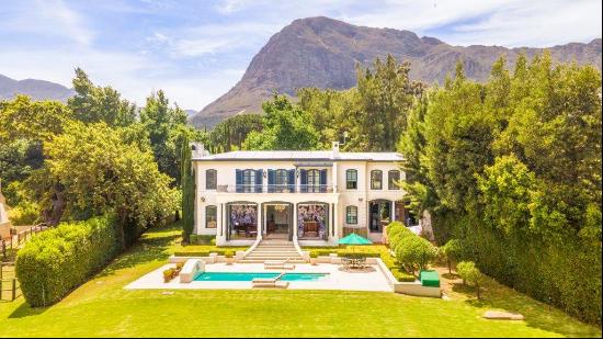 COUNTY RETREAT IN GLORIOUS FRANSCHHoeK