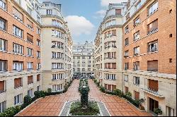 Sale - Apartment Paris 16th (Chaillot)