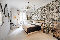 Paris 7th District – A 3/4 bed family apartment