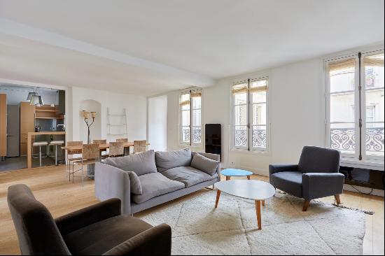 Paris 7th District – A three-bed apartment in good condition