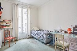 Sale - Apartment Paris 16th (Muette)