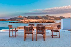 Seafront Luxury in Antiparos