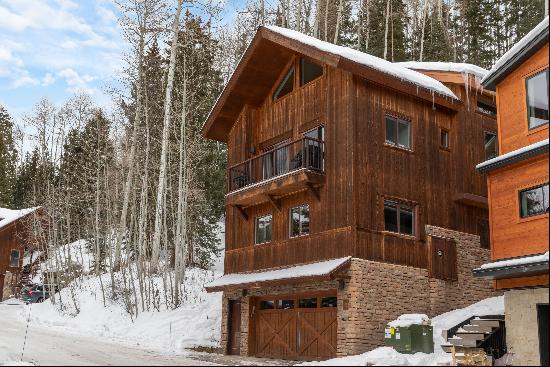 Convenient Access To The Ski Area And Village