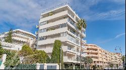 Two-room apartment in Palm Beach