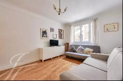 INVALIDES - Big studio with seperate kitchen for sale Paris 75007