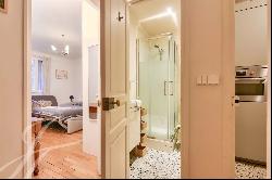 INVALIDES - Big studio with seperate kitchen for sale Paris 75007