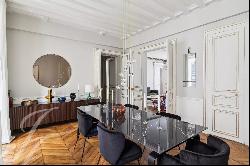 PARIS 7 / RUE DE CASTELLANE - 4 bedrooms - 200m² - Paris