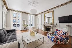 PARIS 7 / RUE DE CASTELLANE - 4 bedrooms - 200m² - Paris