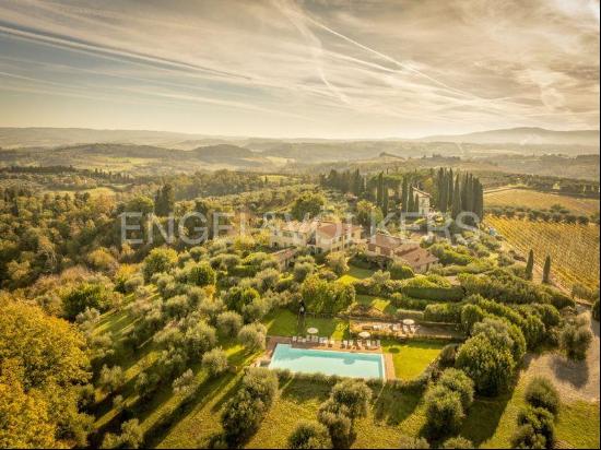 Beautiful Podere with a view of San Gimignano