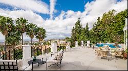 Panoramic sea views in a gated complex.