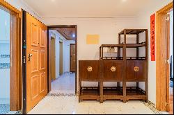 Flat, 3 bedrooms, for Rent