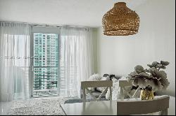 335 S Biscayne Blvd # 2801, Miami FL 33131