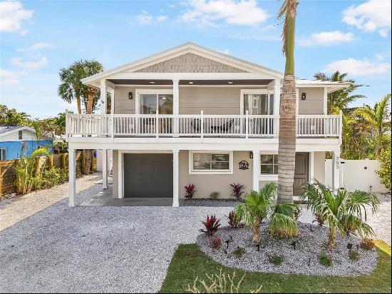 203 72nd St, Holmes Beach, FL 34217