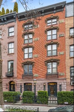 453 West 22Nd Street 2R In Chelsea, New York