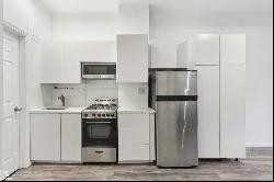 453 West 22Nd Street 2R In Chelsea, New York