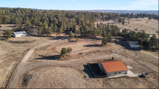 Beautiful 17-acre equestrian property in Parker