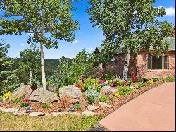 Private Mountain Retreat with Scenic Mountain Views and Absolute Privacy