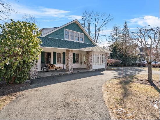 Lake Front Craftsman