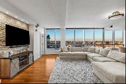 Contemporary Unit at Harbor East