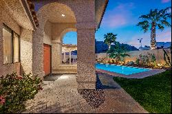 South Facing and Oversized in the La Quinta Cove!