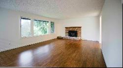 895 Wildwood Blvd SW, Issaquah, WA 98027