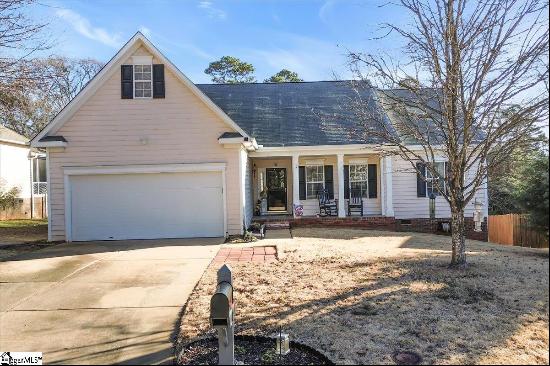 17 Crossvine Way, Simpsonville SC 29680