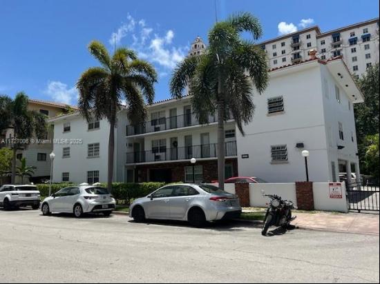 318 Majorca Ave Unit 104, Coral Gables FL 33134