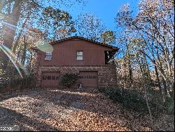 910 Hardwood Court, Stone Mountain GA 30083