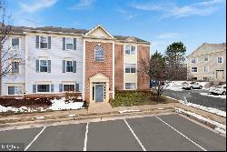 1126 Huntmaster Terrace NE Unit 302, Leesburg VA 20176